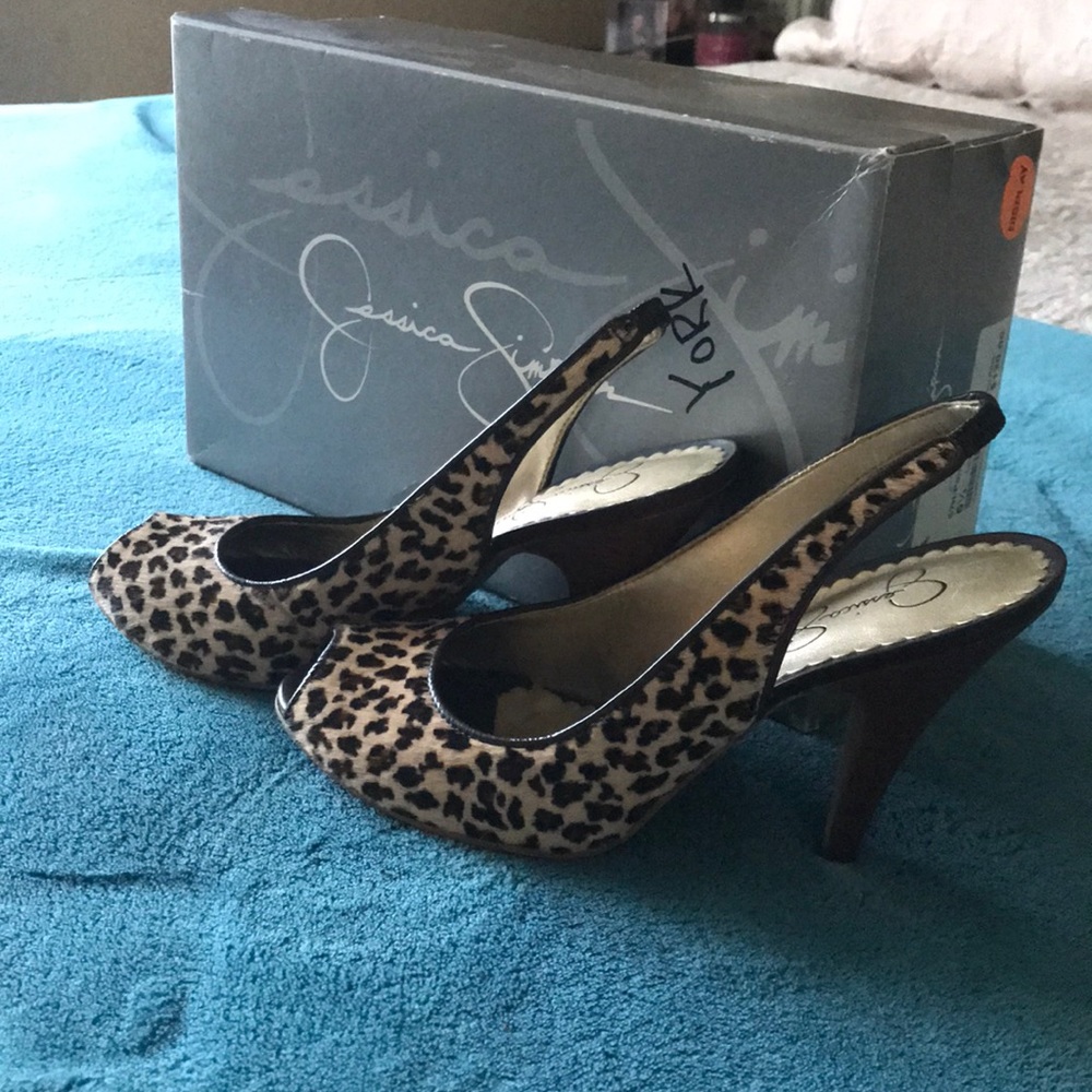 Jessica Simpson Leopard Pony - Picture 2 of 4